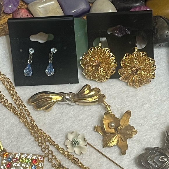 30 Piece Jewelry Lot - Picture 9 of 16